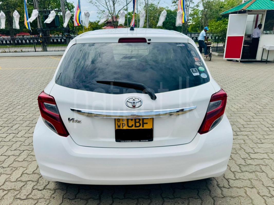 Toyota Vitz 2016 - භාවිතා කරන ලද කාර් sale in Sri Lanka - patpat.lk