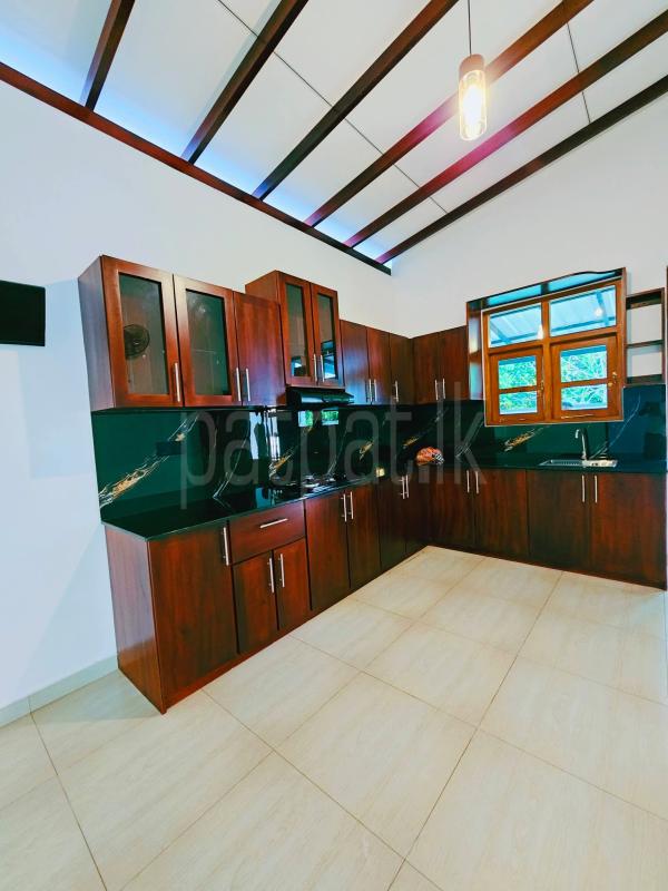 House for Sale in Athurugiriya