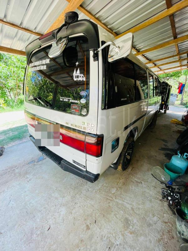 Nissan Caravan 1993 - Used Van sale in Sri Lanka - patpat.lk
