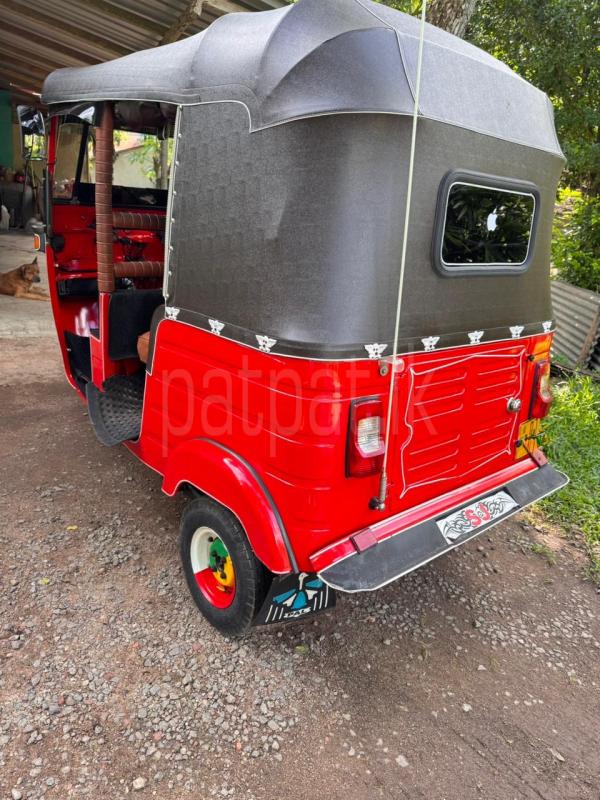 Bajaj Three Wheel 2006 - பயன்படுத்தப்பட்டது முச்சக்கர வண்டி sale in Sri Lanka - patpat.lk