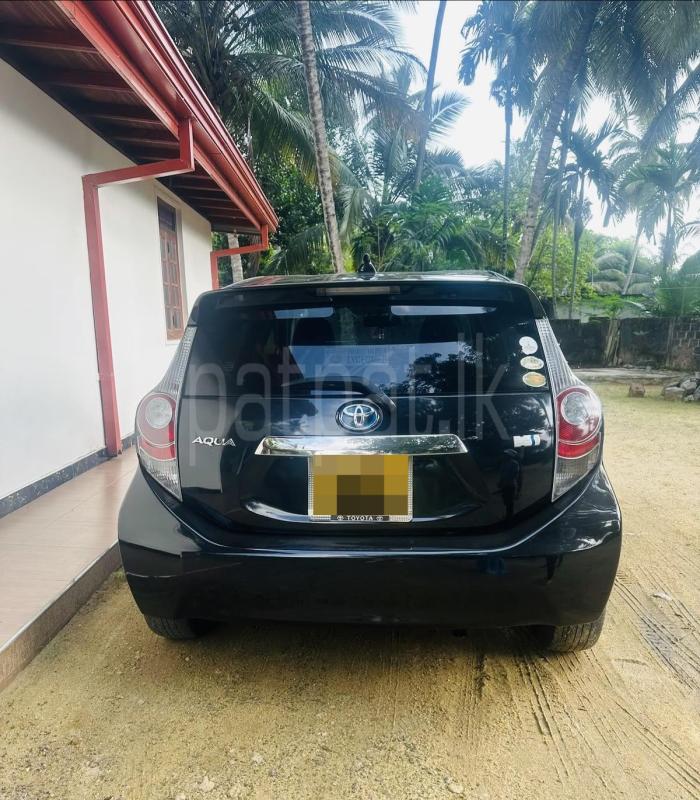 Toyota Aqua 2014 - பயன்படுத்தப்பட்டது கார் sale in Sri Lanka - patpat.lk