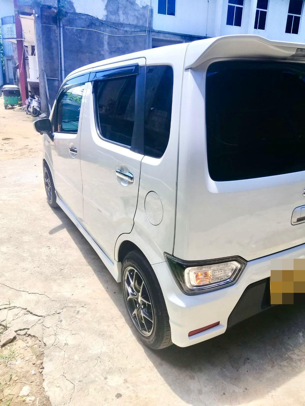 Suzuki Wagon R 2017 - Used Car sale in Sri Lanka - patpat.lk