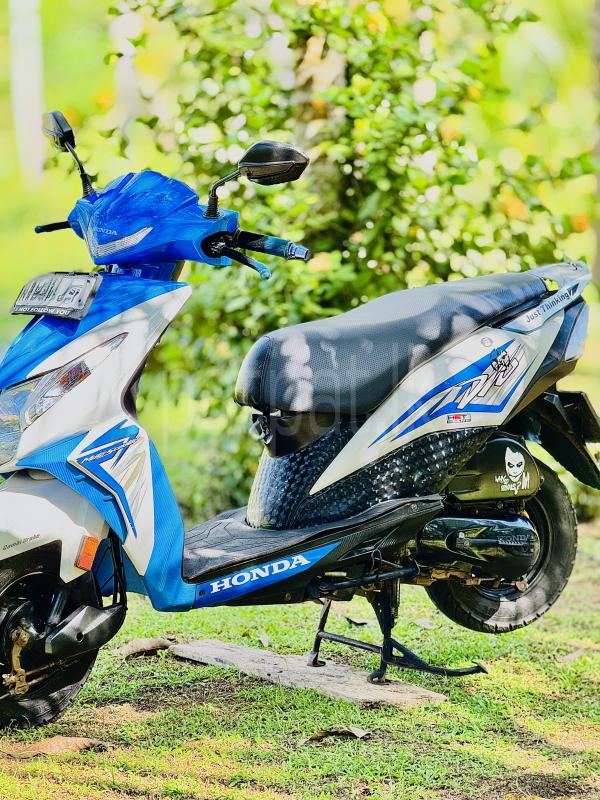 Advertisement image 5