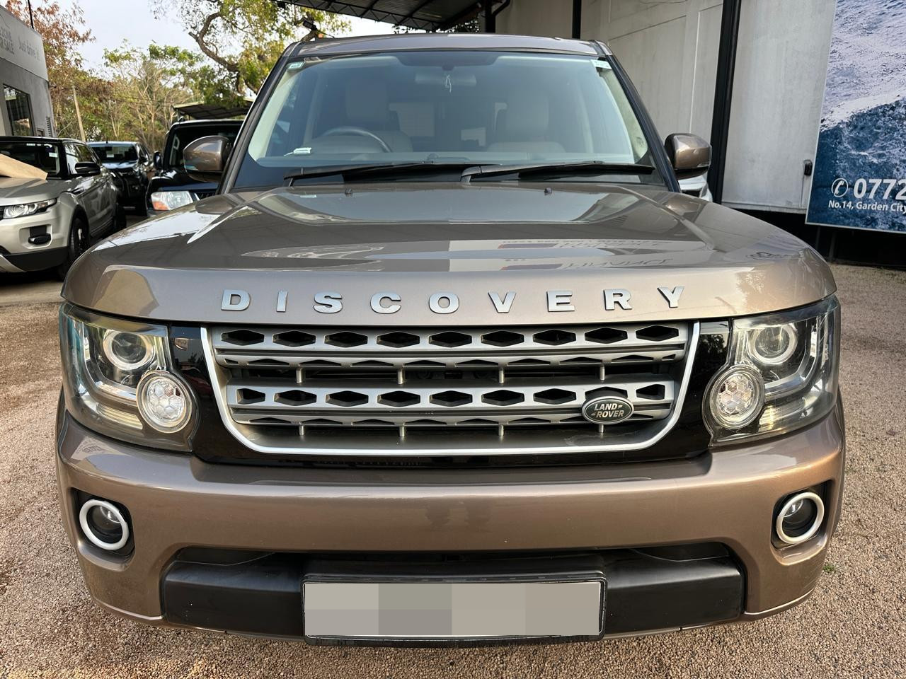 Land Rover Discovery 2015 - Used SUV sale in Sri Lanka - patpat.lk