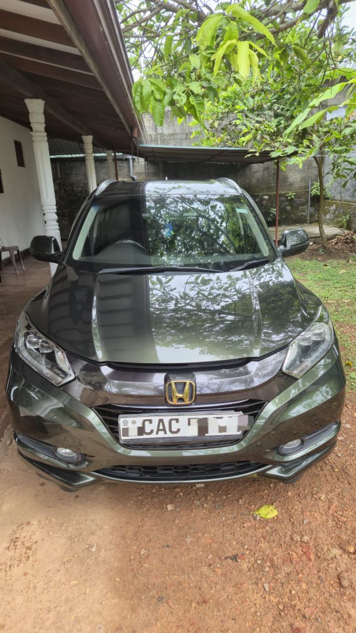 Honda Vezel 2014 - பயன்படுத்தப்பட்டது SUV sale in Sri Lanka - patpat.lk
