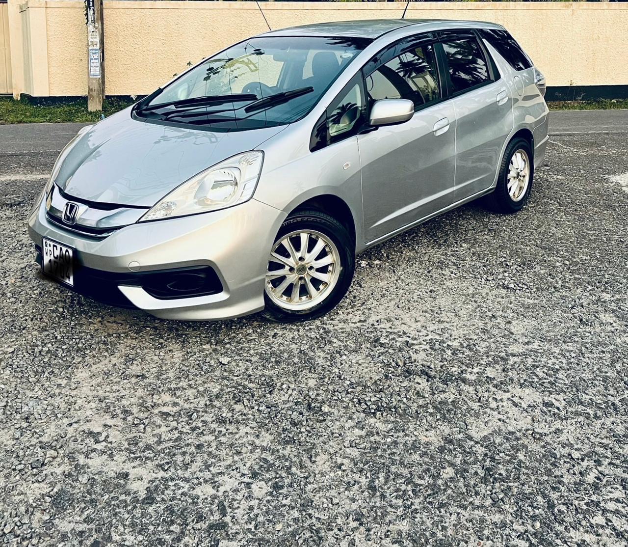 Honda Fit 2014 ads-image-1