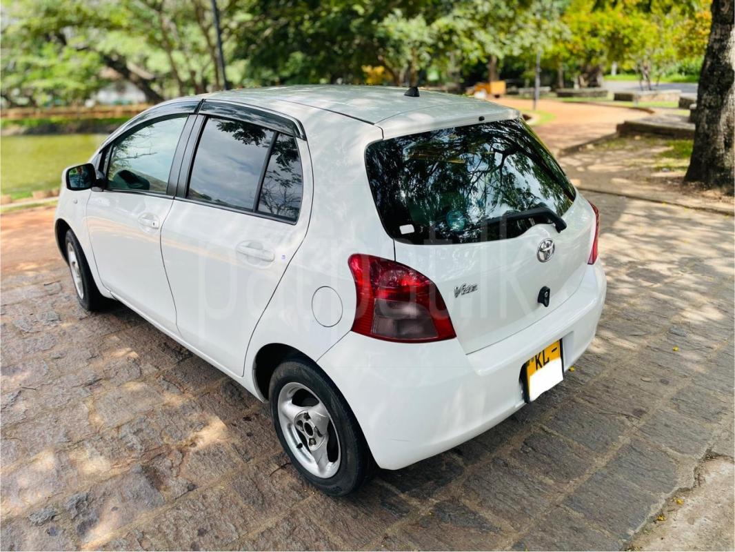 Toyota Vitz 2007 - பயன்படுத்தப்பட்டது கார் sale in Sri Lanka - patpat.lk
