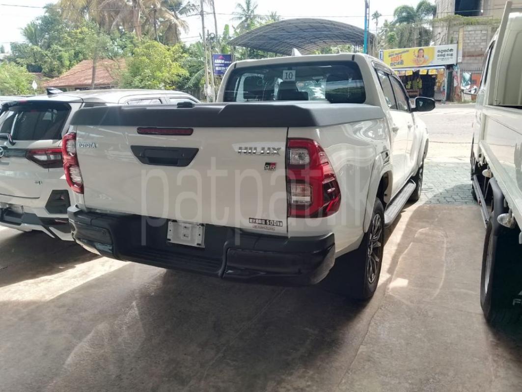 Toyota Hilux 2023 - மறுசீரமைக்கப்பட்டது சரக்கு போக்குவரத்து sale in Sri Lanka - patpat.lk