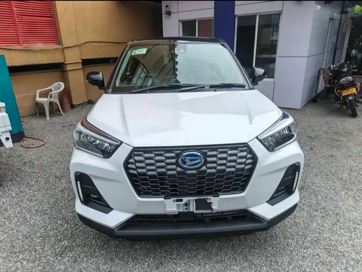 Daihatsu Rocky 2024 - අලුත් SUV රථය sale in Sri Lanka - patpat.lk