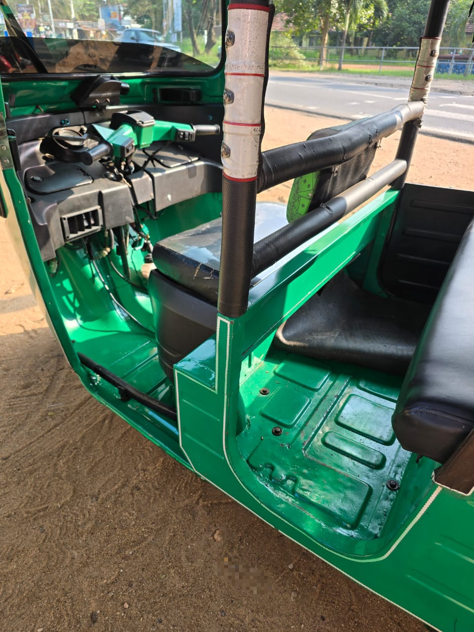 Bajaj Three Wheel 2014 - Used Three wheeler sale in Sri Lanka - patpat.lk