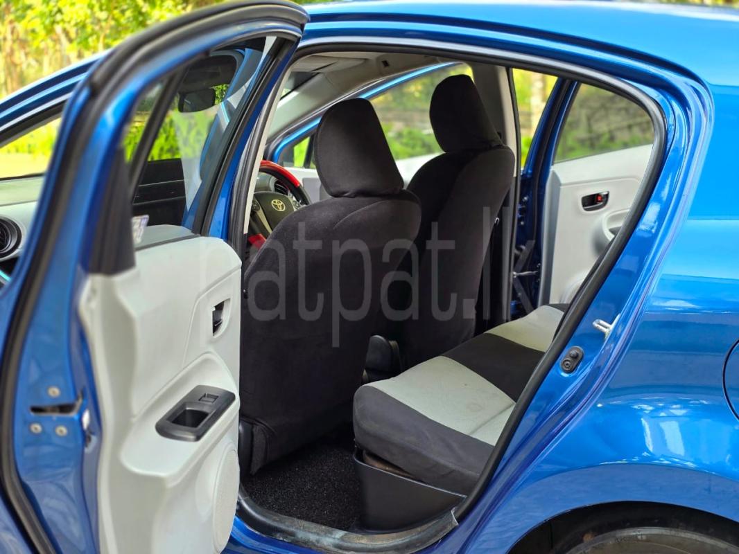 Toyota Aqua 2013 - பயன்படுத்தப்பட்டது கார் sale in Sri Lanka - patpat.lk