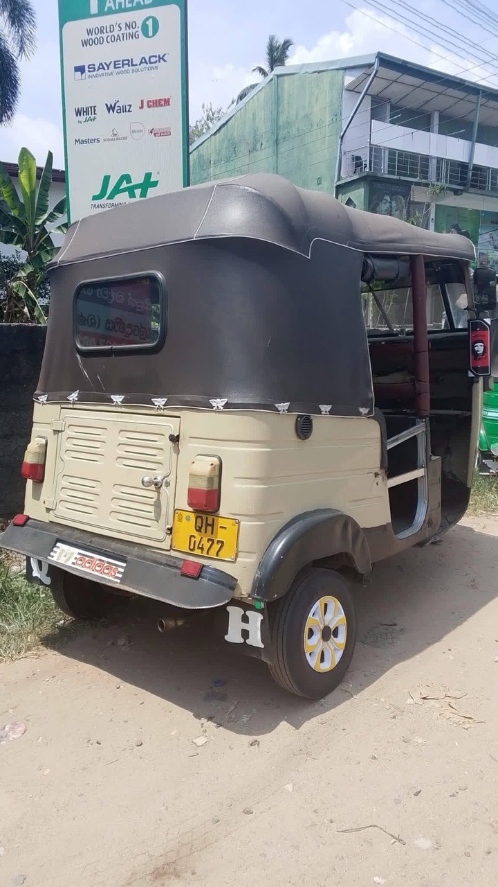 Bajaj Three Wheel 2003 - භාවිතා කරන ලද ත්‍රිරෝද රථය sale in Sri Lanka - patpat.lk