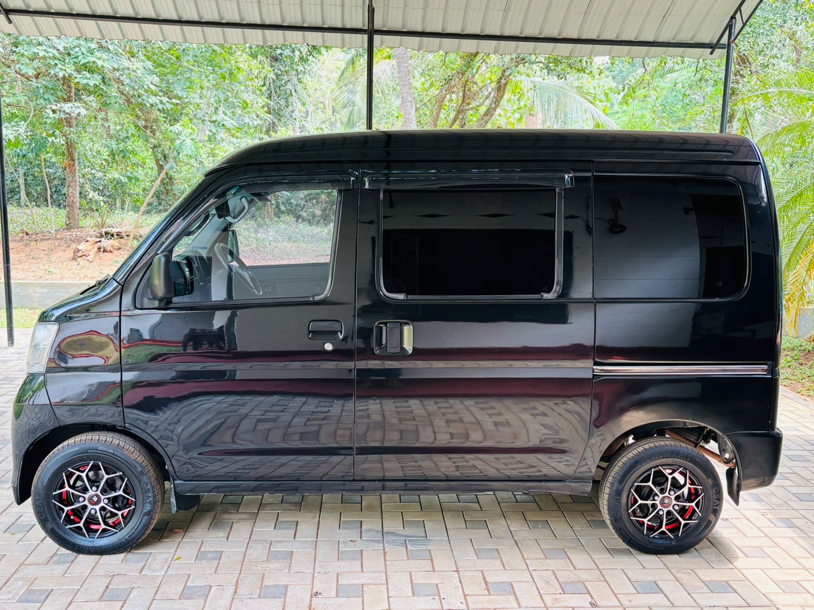 Toyota Pixis 2013 - Used Van sale in Sri Lanka - patpat.lk