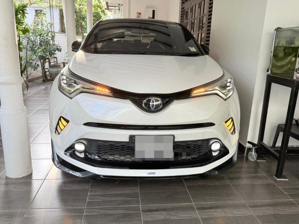 Toyota CHR 2018 ads-image-1