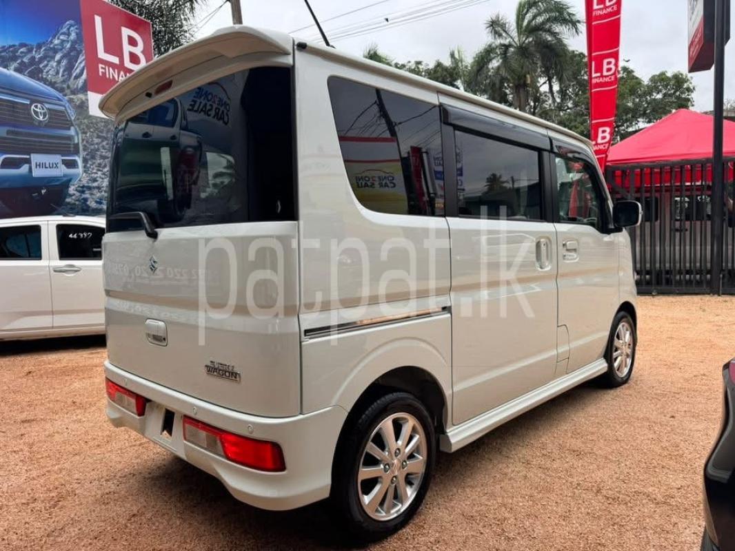 Advertisement image 6