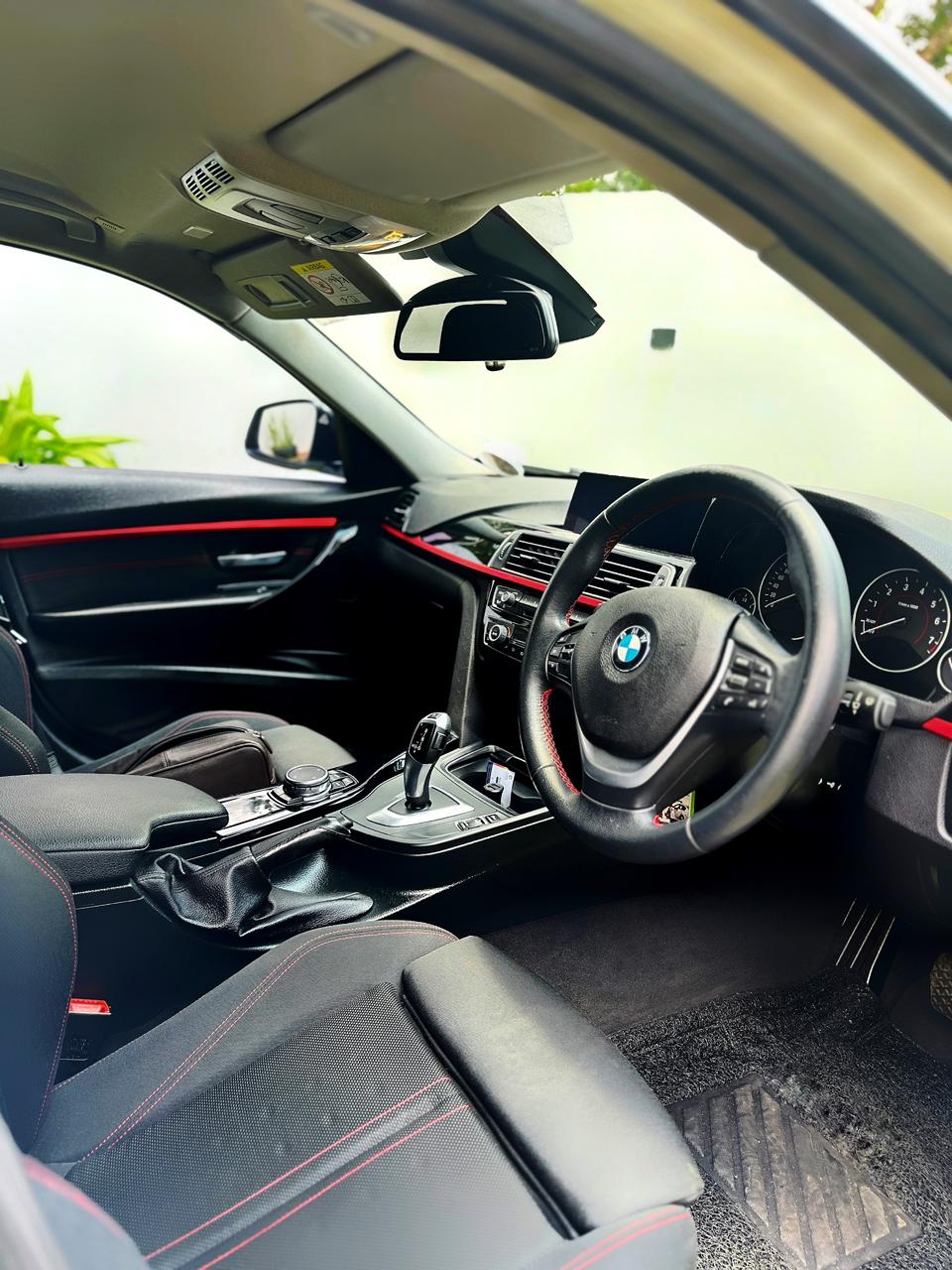 BMW 318i 2017 - பயன்படுத்தப்பட்டது கார் sale in Sri Lanka - patpat.lk