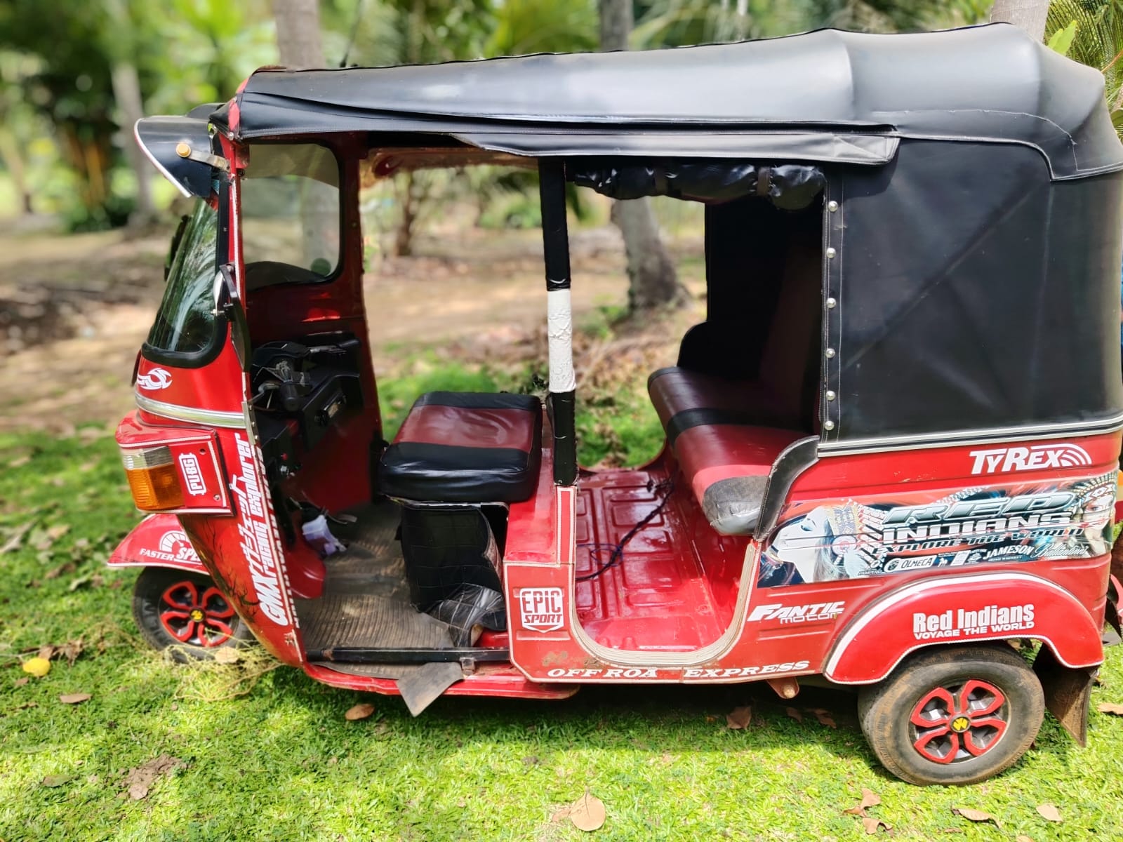 Bajaj Three Wheel 2012 - Used Three wheeler sale in Sri Lanka - patpat.lk