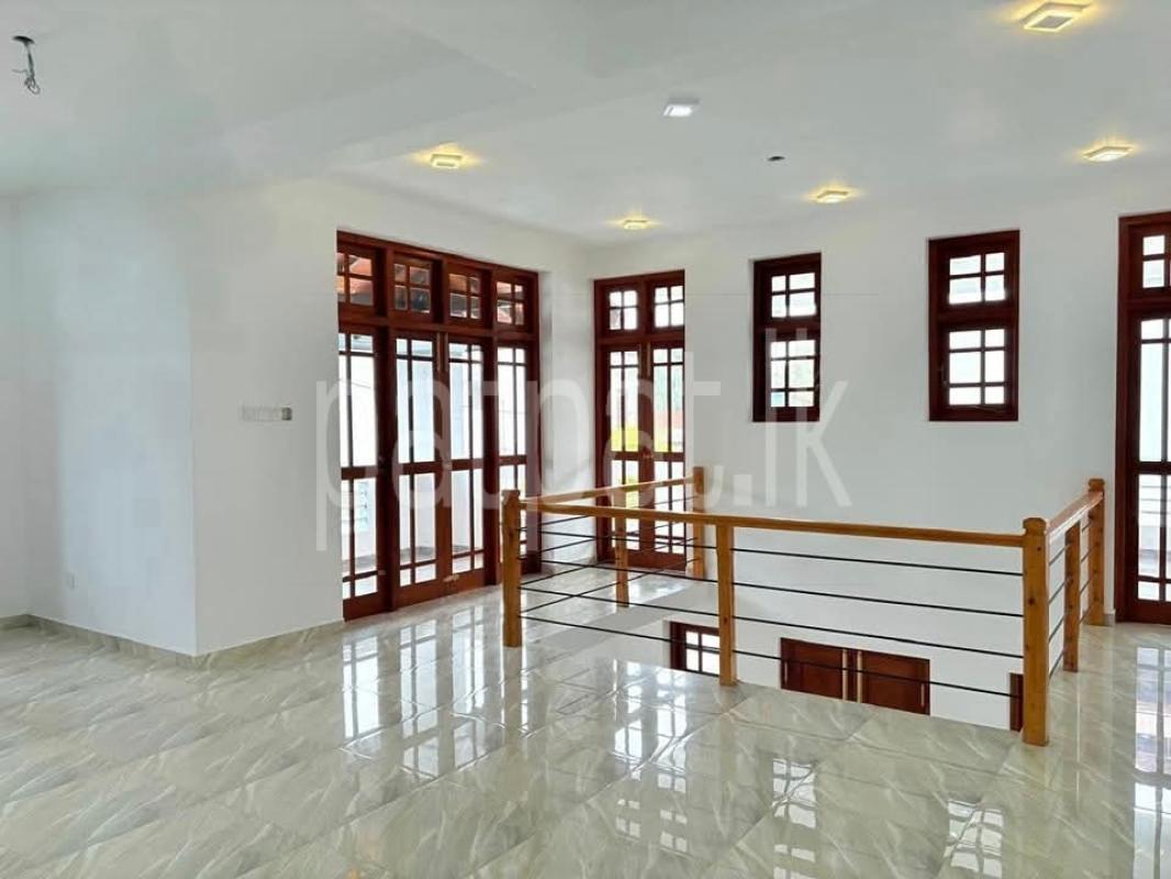 premium-listing-image