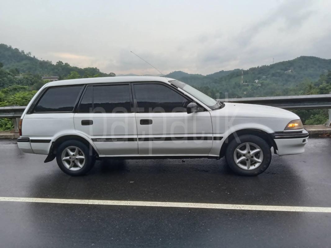Toyota Corolla 1990 - பயன்படுத்தப்பட்டது கார் sale in Sri Lanka - patpat.lk