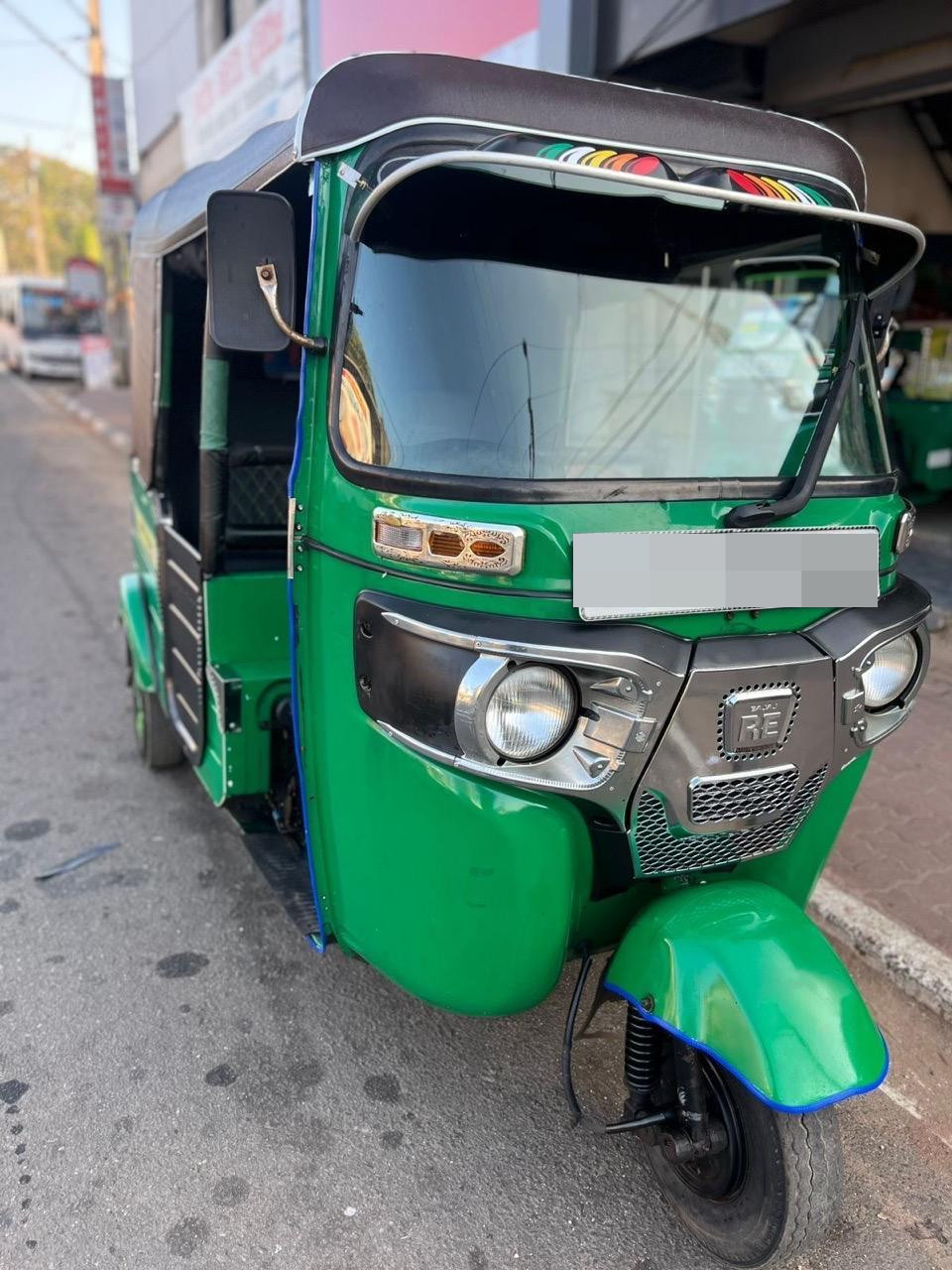 Bajaj Three Wheel 2016 - பயன்படுத்தப்பட்டது முச்சக்கர வண்டி sale in Sri Lanka - patpat.lk