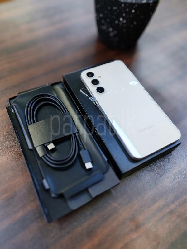 Samsung S23 fe 5G 8GB /256GB