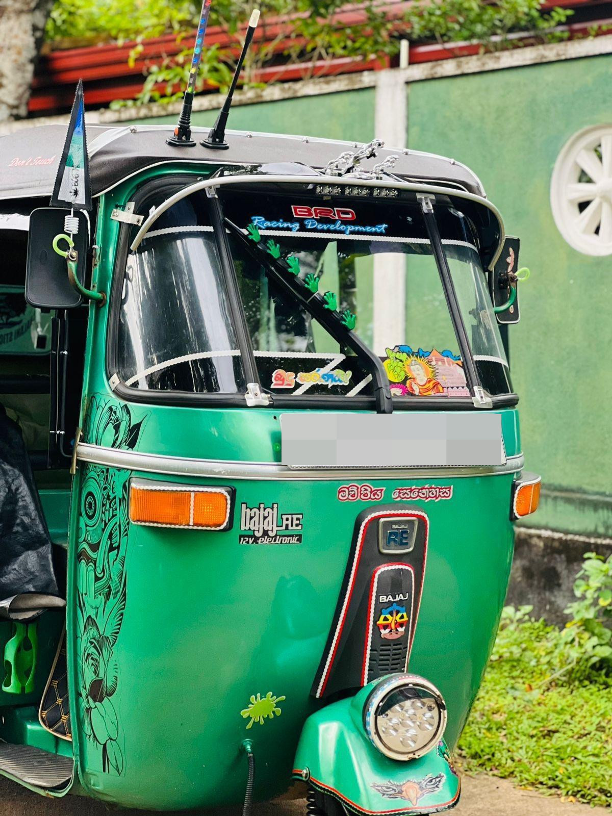 Bajaj 2 stroke 2003 - பயன்படுத்தப்பட்டது முச்சக்கர வண்டி sale in Sri Lanka - patpat.lk