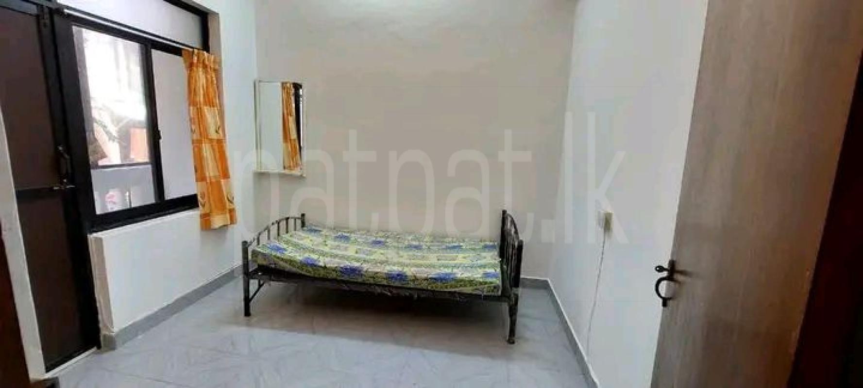 Unfurnished Apartment for Sale in Wellawatta (Colombo 06)