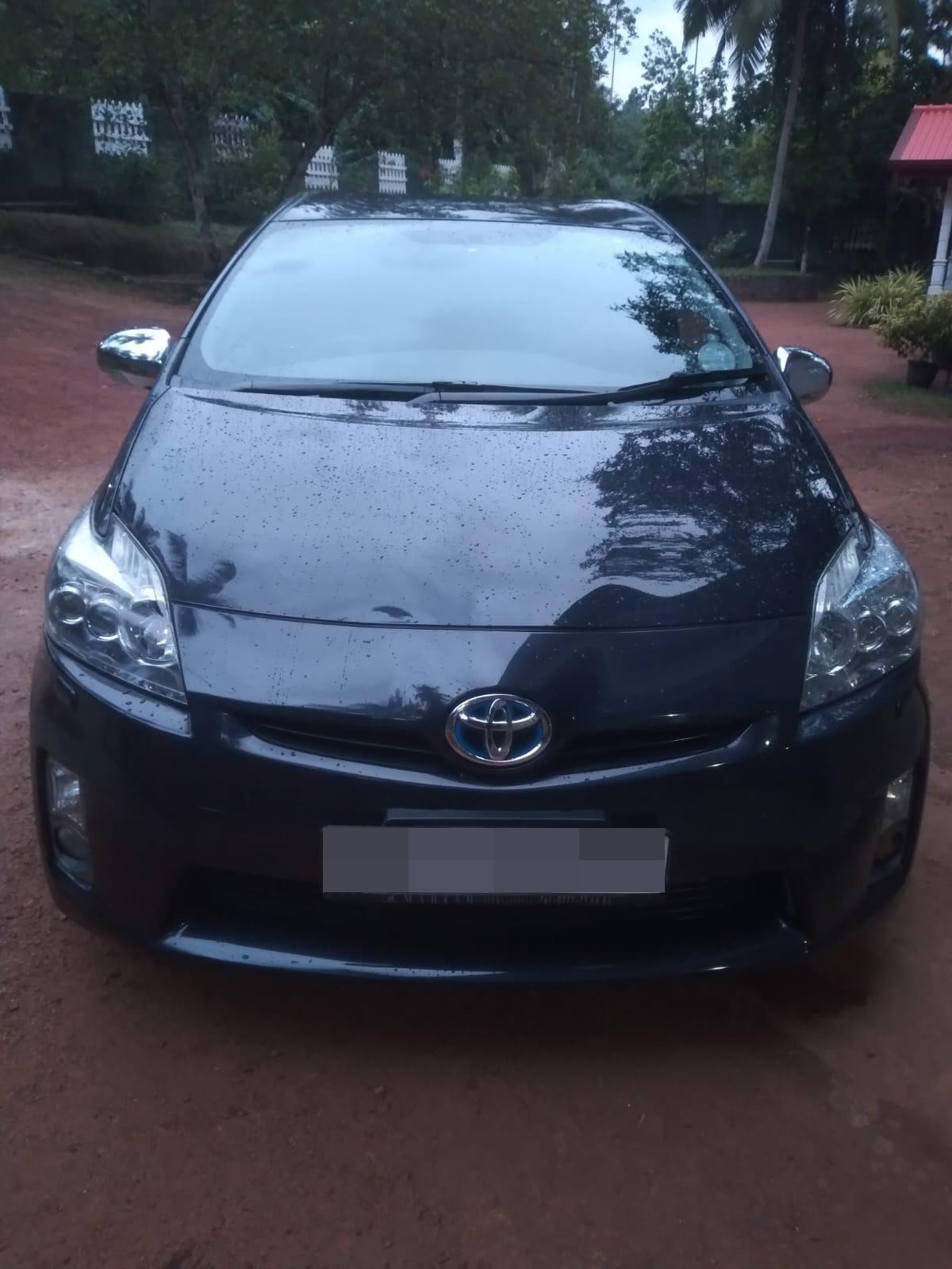 Toyota Prius 2011 - பயன்படுத்தப்பட்டது கார் sale in Sri Lanka - patpat.lk