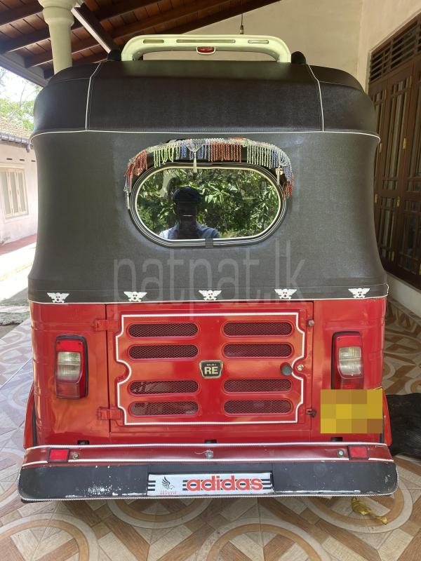 Bajaj 4 stroke 2016 - பயன்படுத்தப்பட்டது முச்சக்கர வண்டி sale in Sri Lanka - patpat.lk