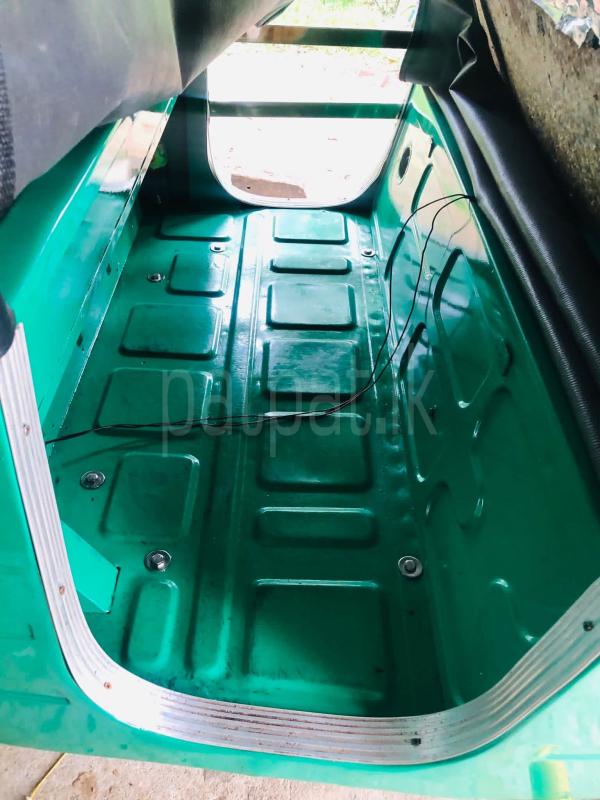 Bajaj Three Wheel 2006 - பயன்படுத்தப்பட்டது முச்சக்கர வண்டி sale in Sri Lanka - patpat.lk