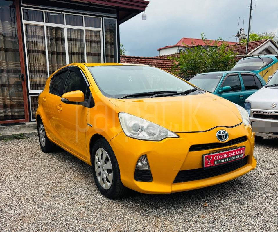 Toyota Aqua 2012 - பயன்படுத்தப்பட்டது கார் sale in Sri Lanka - patpat.lk