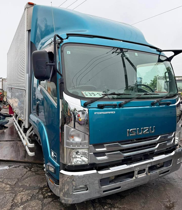 Isuzu Forward 2018 - අලුත් ට්‍රක් රථය sale in Sri Lanka - patpat.lk