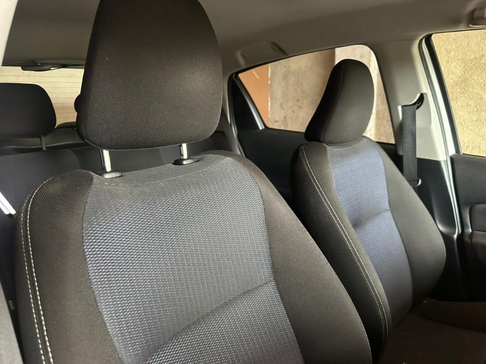 Toyota Vitz 2017 - பயன்படுத்தப்பட்டது கார் sale in Sri Lanka - patpat.lk