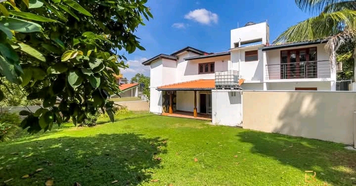 House for Sale in Pelawatta