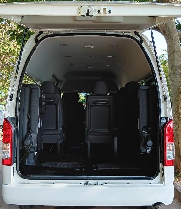Toyota Hiace 2016 - பயன்படுத்தப்பட்டது வேன் sale in Sri Lanka - patpat.lk
