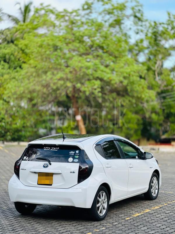 Toyota Aqua 2014 - பயன்படுத்தப்பட்டது கார் sale in Sri Lanka - patpat.lk
