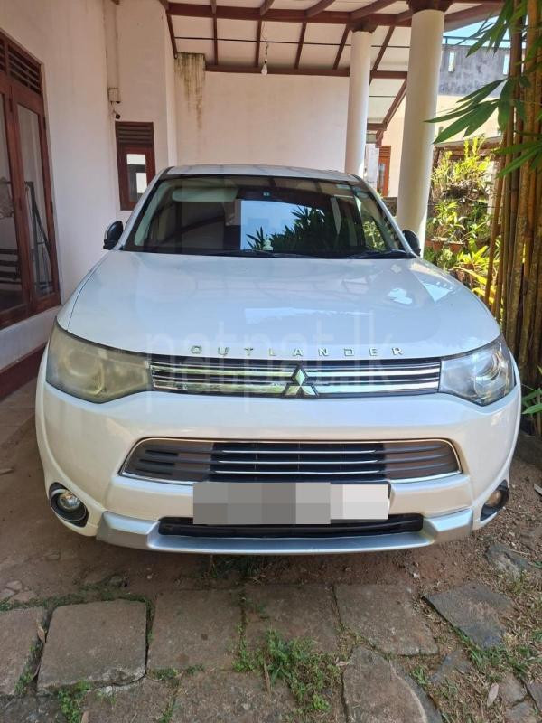 Mitsubishi Outlander 2014 - Used SUV sale in Sri Lanka - patpat.lk