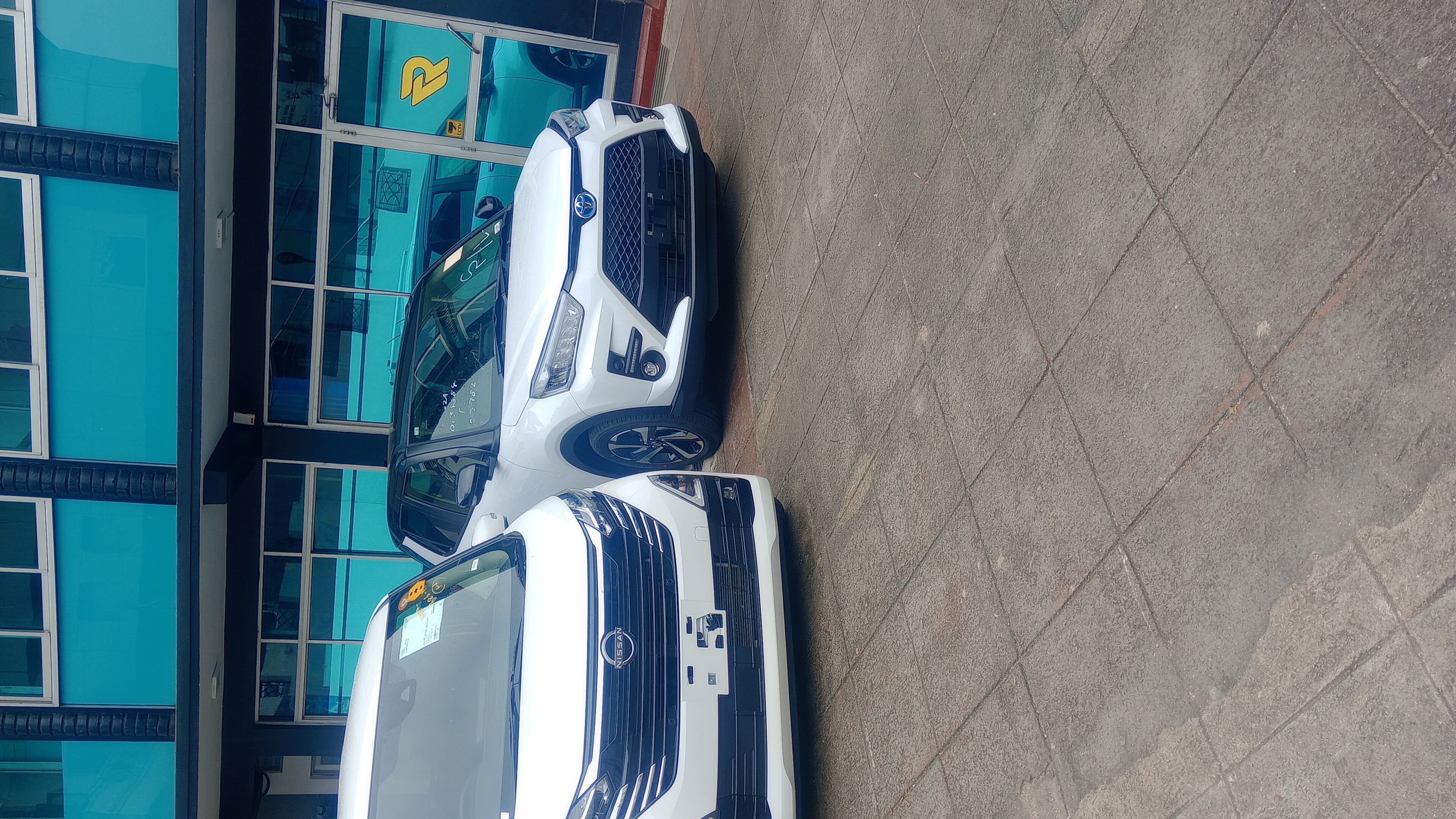 Nissan Roox 2025 - சான்றளிக்கப்பட்டது கார் sale in Sri Lanka - patpat.lk