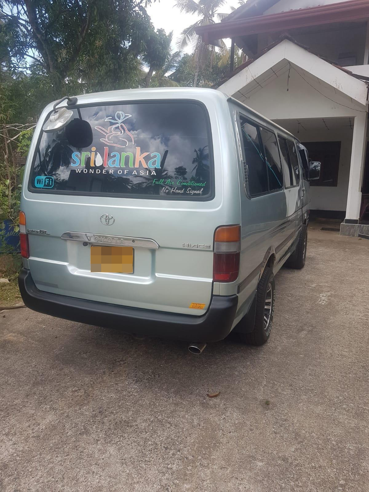 Toyota Hiace 1998 - பயன்படுத்தப்பட்டது வேன் sale in Sri Lanka - patpat.lk