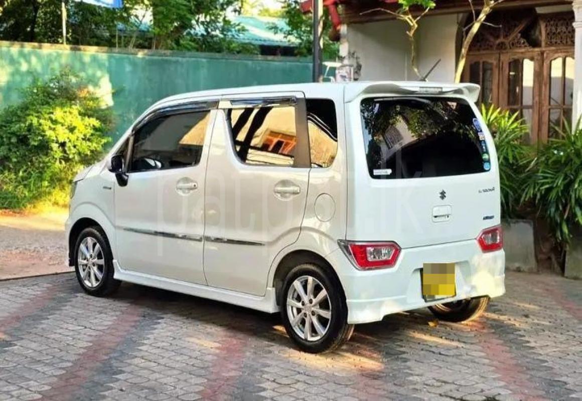 Suzuki Wagon R 2018 - භාවිතා කරන ලද කාර් sale in Sri Lanka - patpat.lk