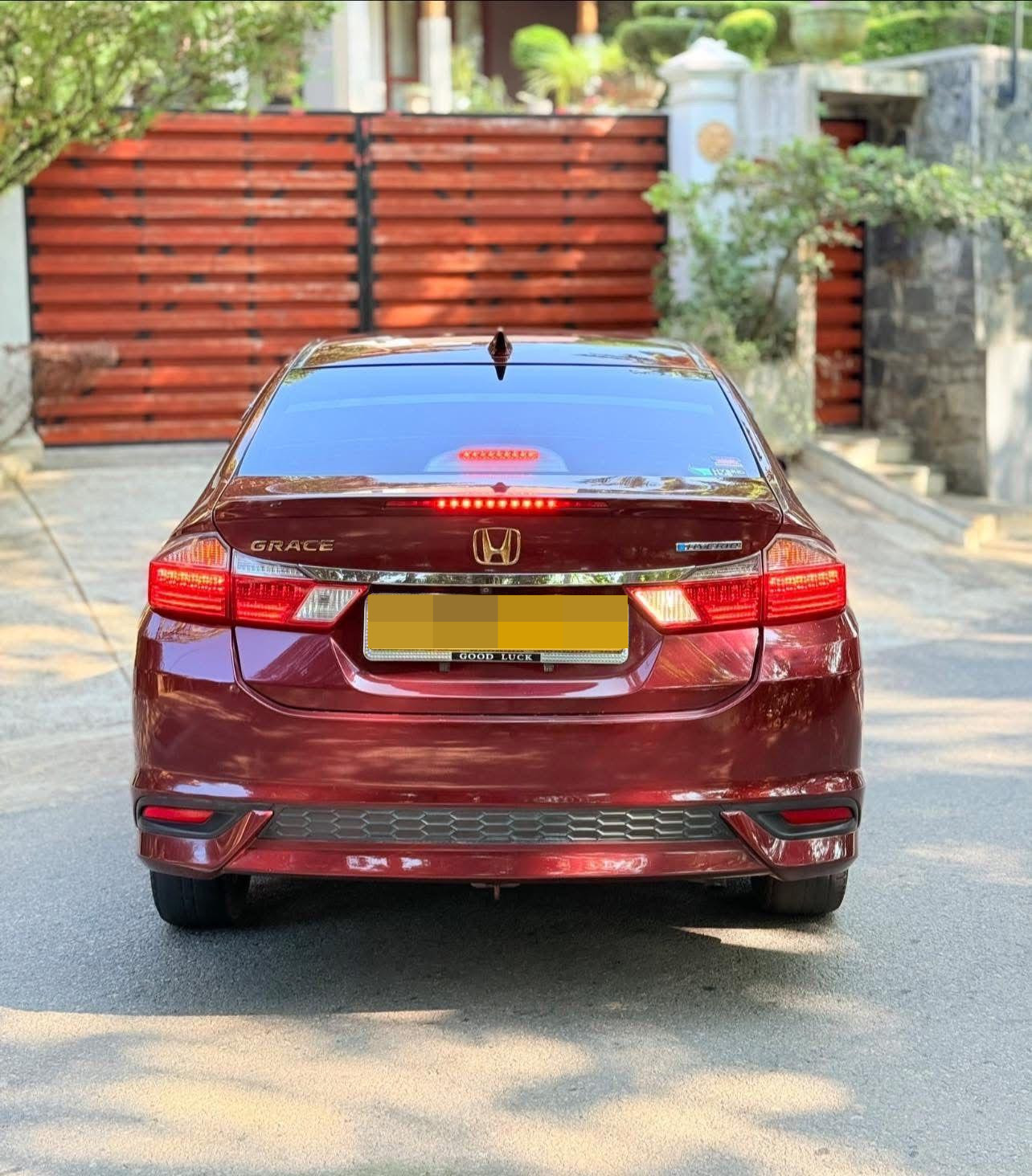 Honda Grace 2014 - Used Car sale in Sri Lanka - patpat.lk