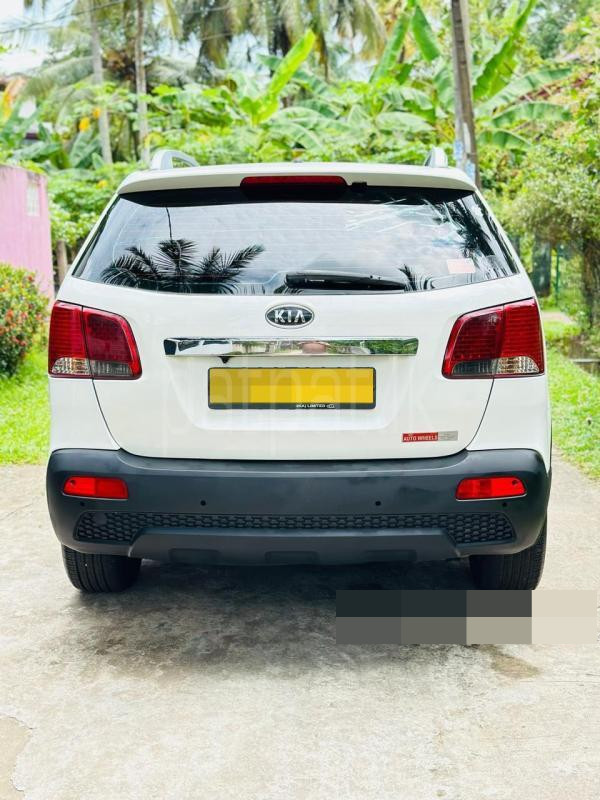 KIA Sorento 2012 - பயன்படுத்தப்பட்டது SUV sale in Sri Lanka - patpat.lk