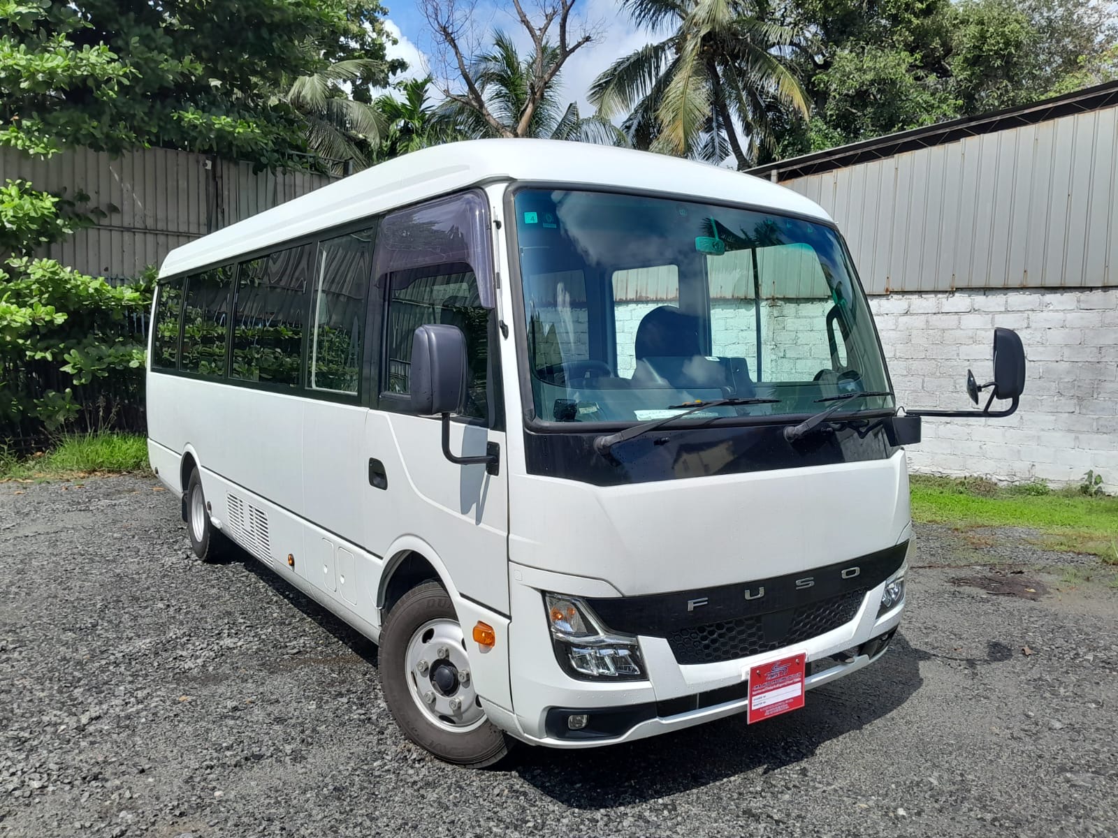 Mitsubishi Fuso 2022 - Reconditioned Bus sale in Sri Lanka - patpat.lk
