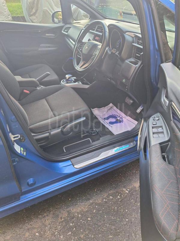 Honda Fit 2014 - பயன்படுத்தப்பட்டது கார் sale in Sri Lanka - patpat.lk