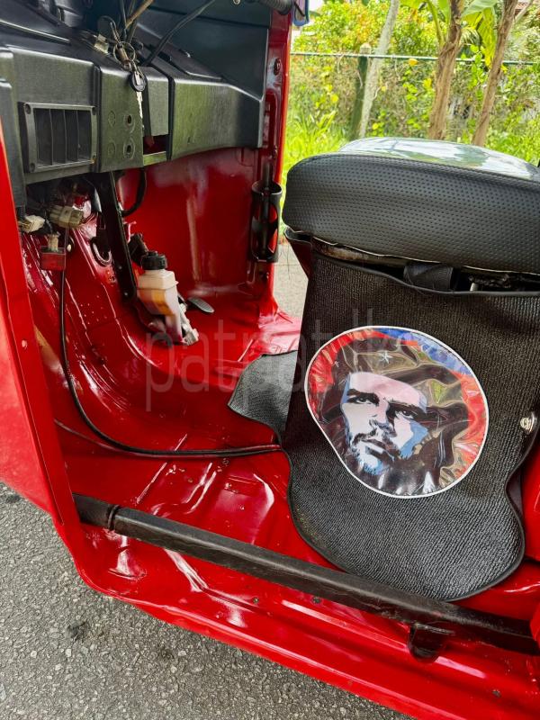 Advertisement image 6