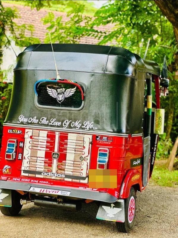 Bajaj Three Wheel 2015 - பயன்படுத்தப்பட்டது முச்சக்கர வண்டி sale in Sri Lanka - patpat.lk
