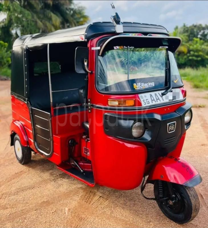 Bajaj Three Wheel 2015 - பயன்படுத்தப்பட்டது முச்சக்கர வண்டி sale in Sri Lanka - patpat.lk