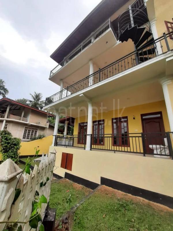 House for Sale in Katugastota ads-image-1