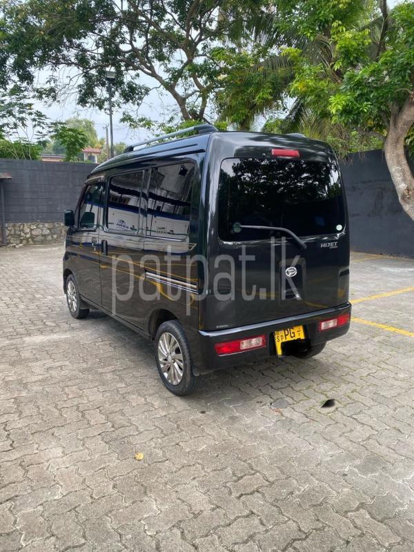 Advertisement image 6