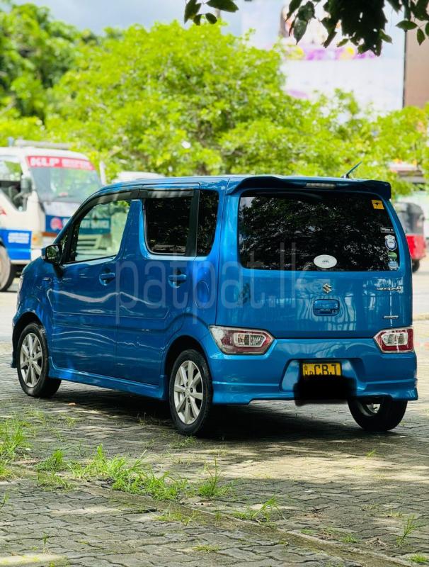 Suzuki Wagon R 2017 - භාවිතා කරන ලද කාර් sale in Sri Lanka - patpat.lk